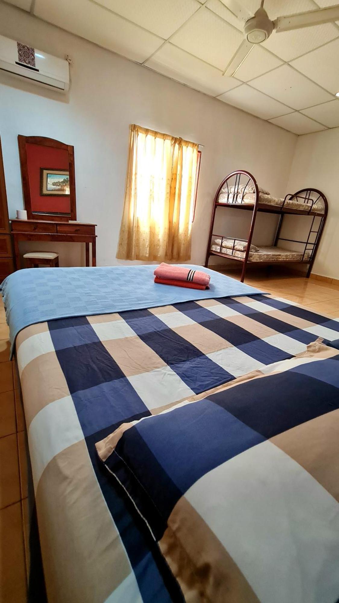 Rainbow Bed N Bfast Hostel Pantai Cenang  Εξωτερικό φωτογραφία